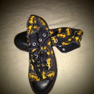 Batman high top tennis shoes
